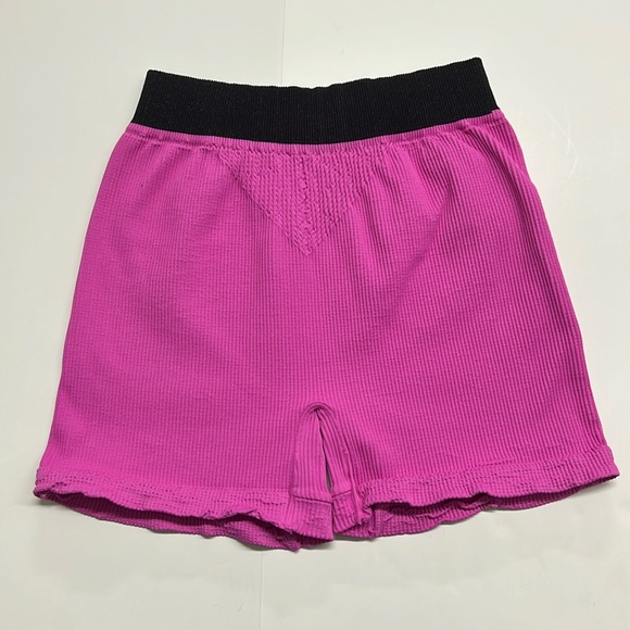Free People Movement Happiness Runs Prajna Shorts M/L Magenta NWOT - Picture 2 of 3